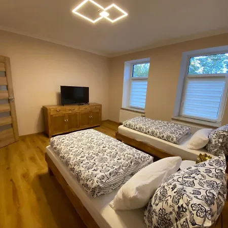 2 Raum Apartment Mit Terrasse, Hell Und Stilvoll Borna Exterior photo