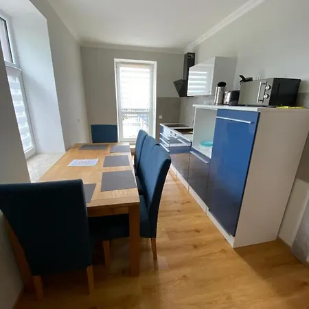 2 Raum Apartment Mit Terrasse, Hell Und Stilvoll Borna Exterior photo